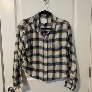 Cropped Black and White Checkered Shirt